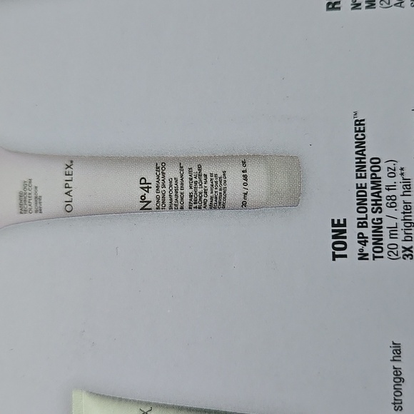 OLAPLEX Unbreakable Blondes Mini Kit - Picture 3 of 6